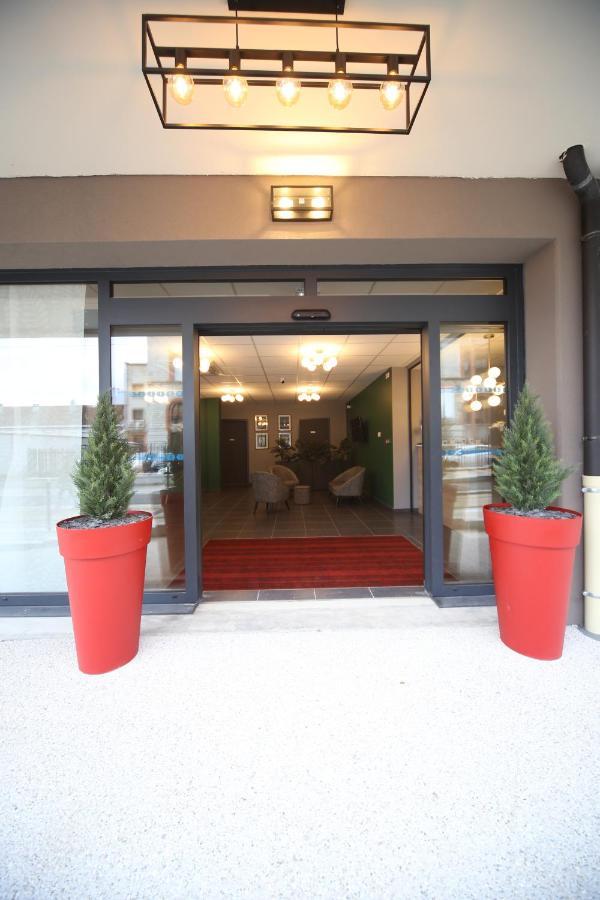 Best Western Hotel Fontaine Argent เบอซองซง ภายนอก รูปภาพ